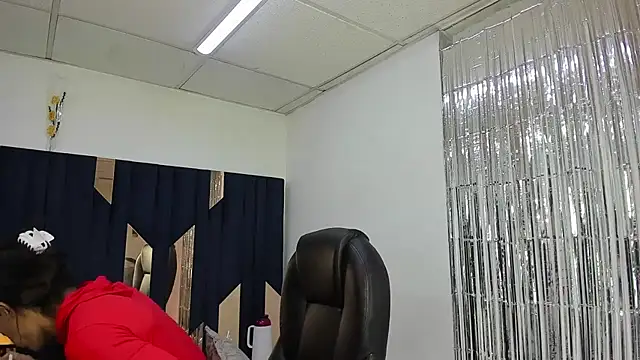 Aisha hotts777 online show from 05.11.26