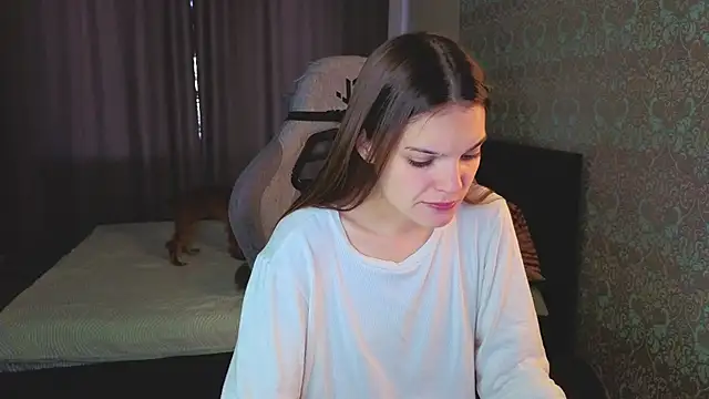 magic shy  online show from 09.30.25