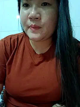 Snapshot of _Babyrose_ chatting on 04.27.26 Babyrose online show from 04.27.26