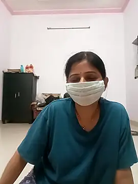 Snapshot of BITEXBABYlove chatting on 10.24.25 BITEXBABYlove online show from 10.24.25