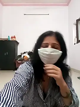 Snapshot of BITEXBABYlove chatting on 10.27.25 BITEXBABYlove online show from 10.27.25