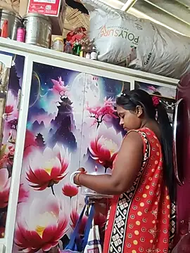 Hot-Show2 online show from 11.03.25