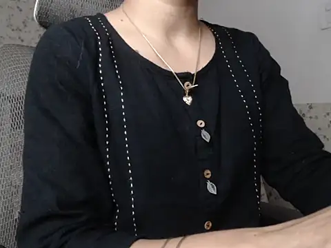 snow white123 online show from 10.14.25