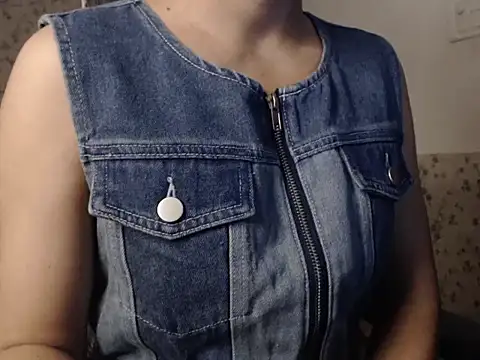 snow white123 online show from 10.28.25