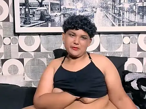 Snapshot of indianfoxy01 chatting on 10.15.25 indianfoxy01 online show from 10.15.25