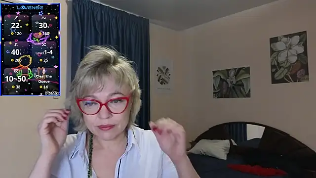 Snapshot of Rosette_Pricky chatting on 10.18.25 Rosette Pricky online show from 10.18.25