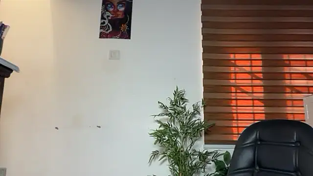 LucytheDevilQueen online show from 06.25.26