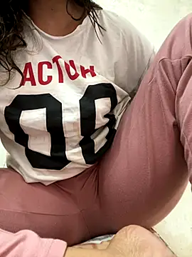 Snapshot of choleorbhature chatting on 11.02.25 choleorbhature online show from 11.02.25