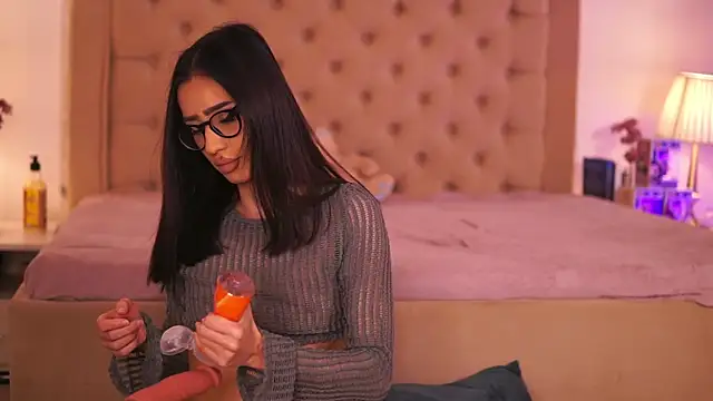 ChloeObril online show from 04.05.26