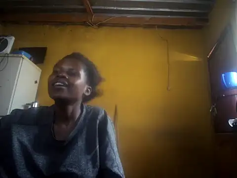 Caramelchick01 online show from 10.17.25