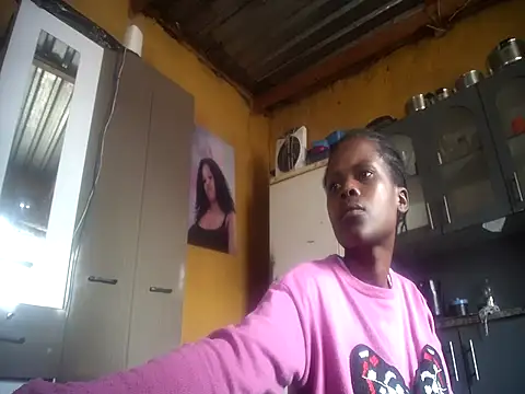 Caramelchick01 online show from 11.18.25