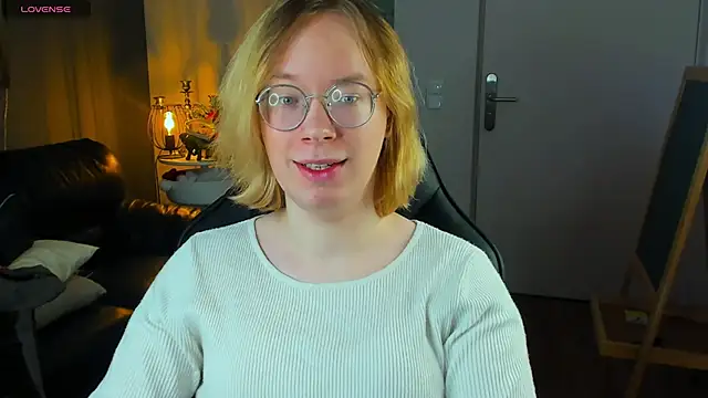 Snapshot of Amanda_Butlerr chatting on 11.30.25 Amanda Butlerr online show from 11.30.25