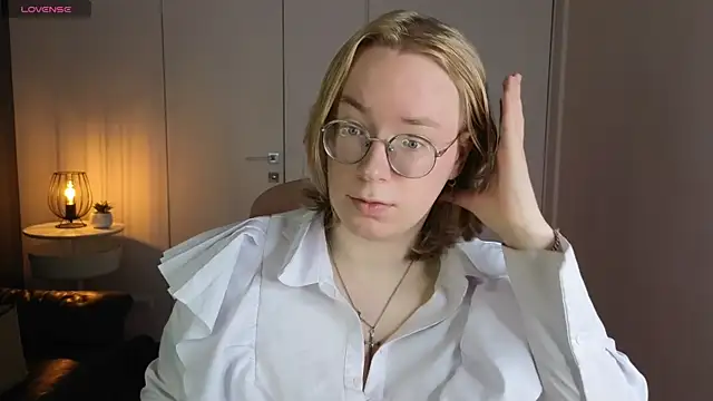 Amanda Butlerr online show from 06.05.26