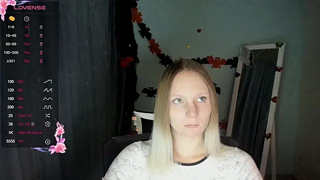 Kassandra XX online show from 10.28.25