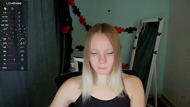 Kassandra XX online show from 10.30.25