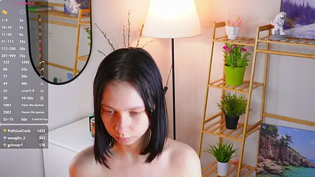 Snapshot of SuzanneHowse chatting on 02.03.26 SuzanneHowse online show from 02.03.26