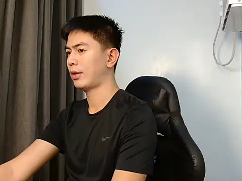 Snapshot of Homry_Asian8 chatting on 10.25.25 Homry Asian8 online show from 10.25.25