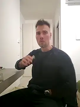 mrlyuis online show from 12.04.25