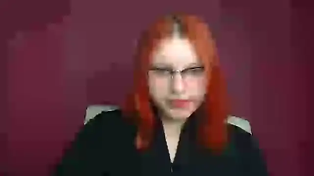ScarletVixen  online show from 09.13.25