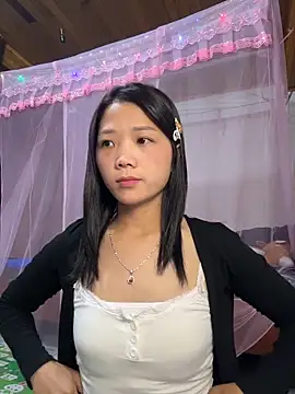 thaoyeuuu online show from 10.28.25