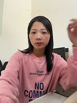 thaoyeuuu online show from 10.29.25