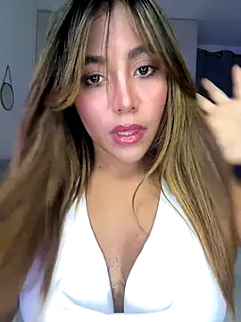 MegannHills online show from 09.09.25