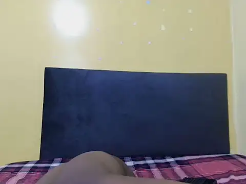 Nina Skye online show from 09.10.25