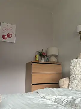 Snapshot of AlyssaAngell chatting on 09.19.25 AlyssaAngell online show from 09.19.25