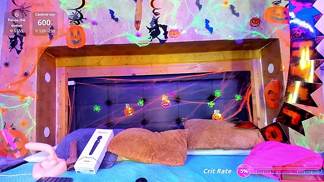 Snapshot of BustyGlow chatting on 10.11.25 BustyGlow online show from 10.11.25