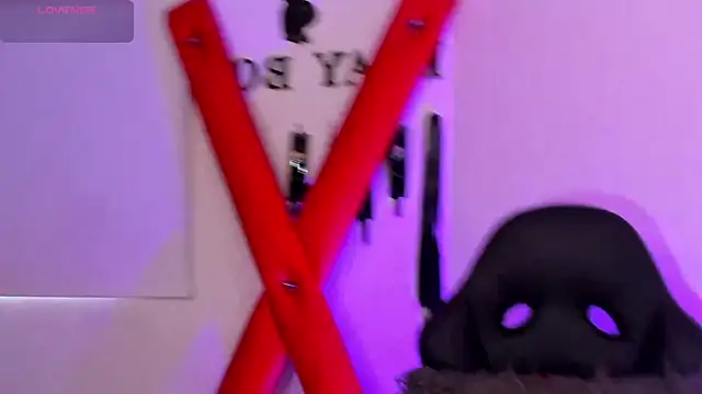 AlekRuizx online show from 09.17.25