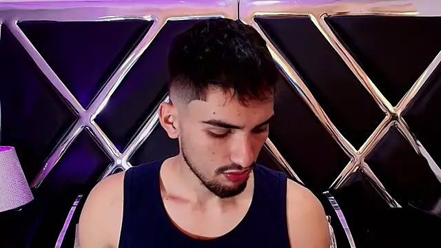 AlekRuizx online show from 10.06.25