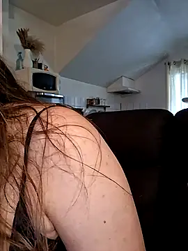 Snapshot of Cococoquine chatting on 09.11.25 Cococoquine online show from 09.11.25