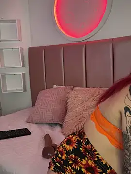 evaa jones1 online show from 09.18.25