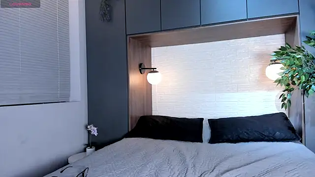 AustinJones  online show from 12.19.25