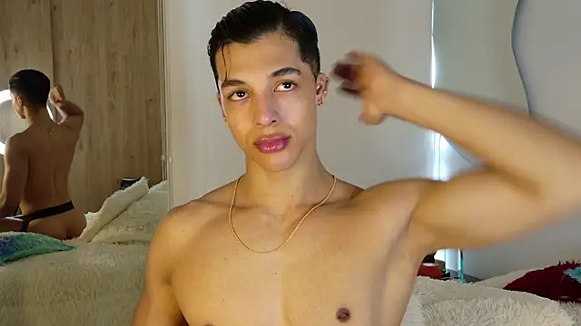 Troye Williams online show from 04.10.26