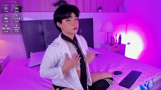 Creamy Angelo online show from 09.29.25