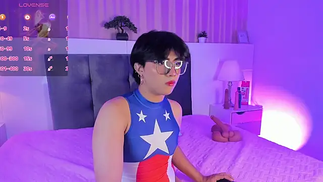 Creamy Angelo online show from 10.29.25