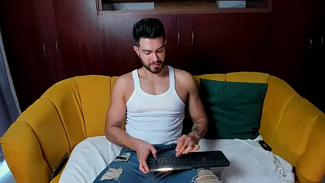 ZarekFox online show from 10.04.25