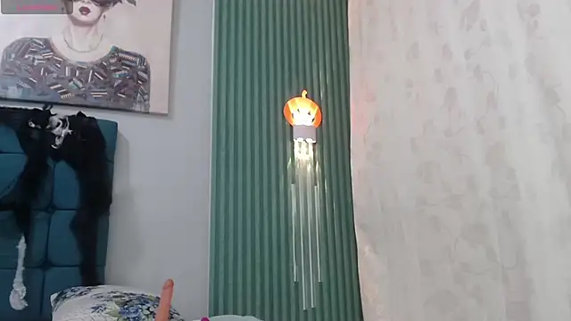 Snapshot of Dianita_bitch chatting on 10.08.25 Dianita bitch online show from 10.08.25