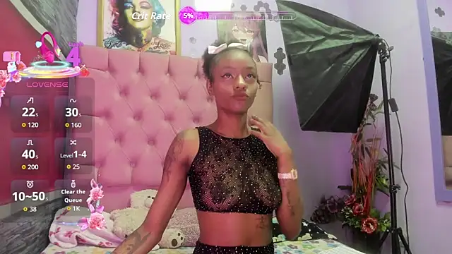 Shantall ks online show from 09.18.25