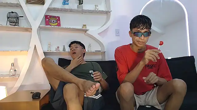 Snapshot of BEAUTY_BOYS1 chatting on 09.19.25 BEAUTY BOYS1 online show from 09.19.25