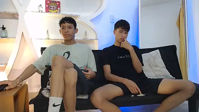 Snapshot of BEAUTY_BOYS1 chatting on 10.12.25 BEAUTY BOYS1 online show from 10.12.25