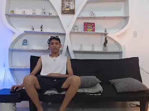 BEAUTY BOYS1 online show from 12.02.25