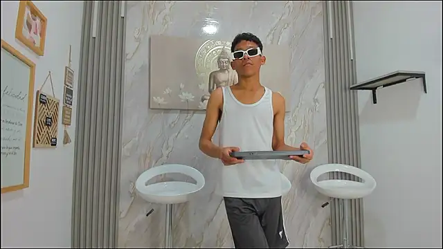 BEAUTY BOYS1 online show from 01.15.26