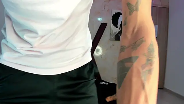 BEAUTY BOYS1 online show from 04.17.26