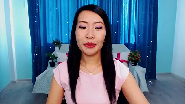 LiaPak online show from 09.24.25