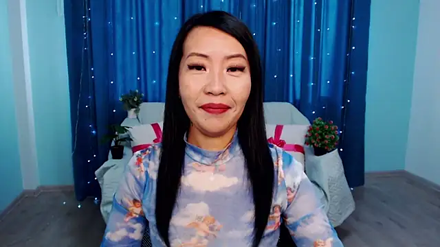 LiaPak online show from 10.01.25