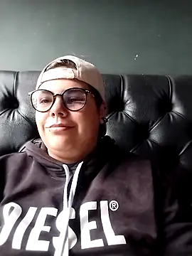 Hailey Curvy online show from 10.13.25