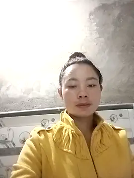 Snapshot of milo123-xx chatting on 09.11.25 milo123-xx online show from 09.11.25