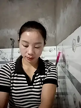 Snapshot of milo123-xx chatting on 10.01.25 milo123-xx online show from 10.01.25